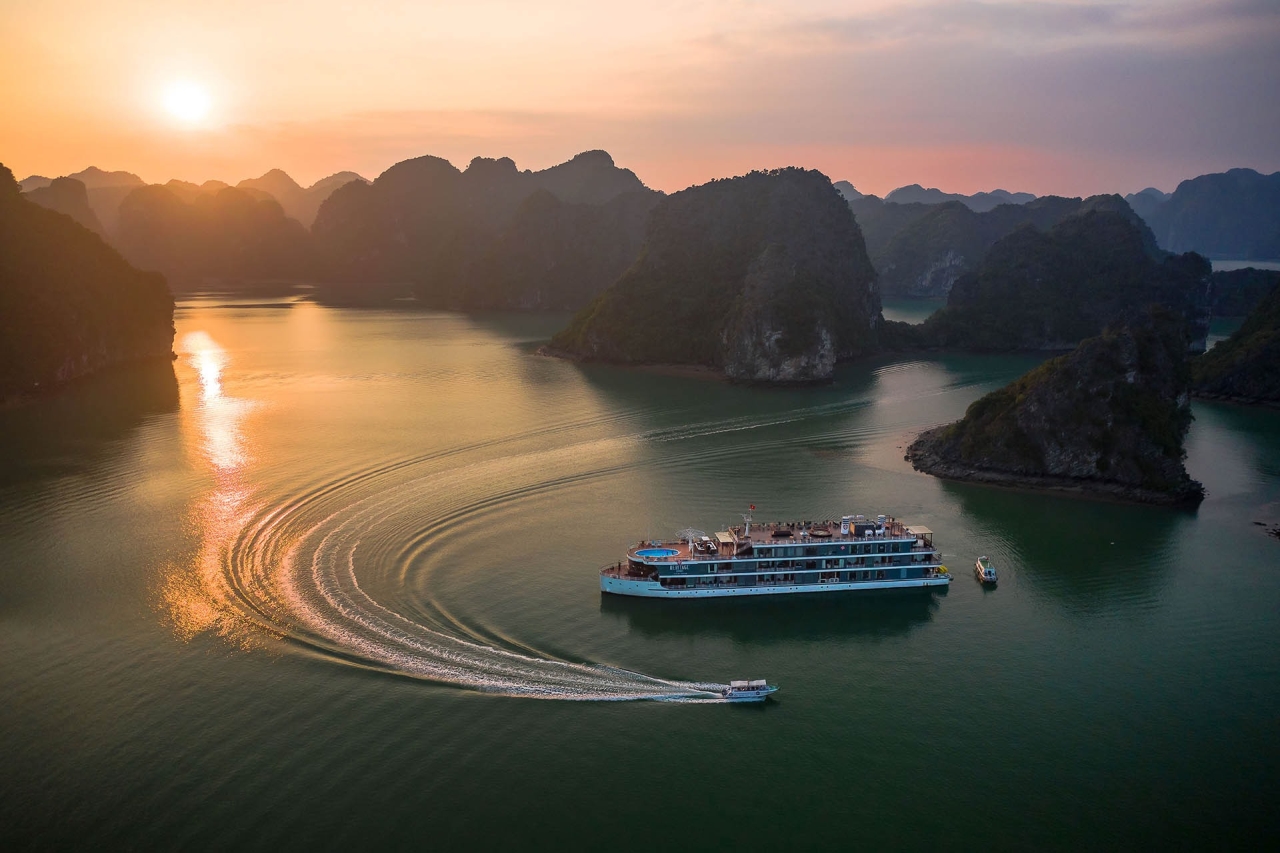 Ha Long Bay & Lan Ha Bay Cruise