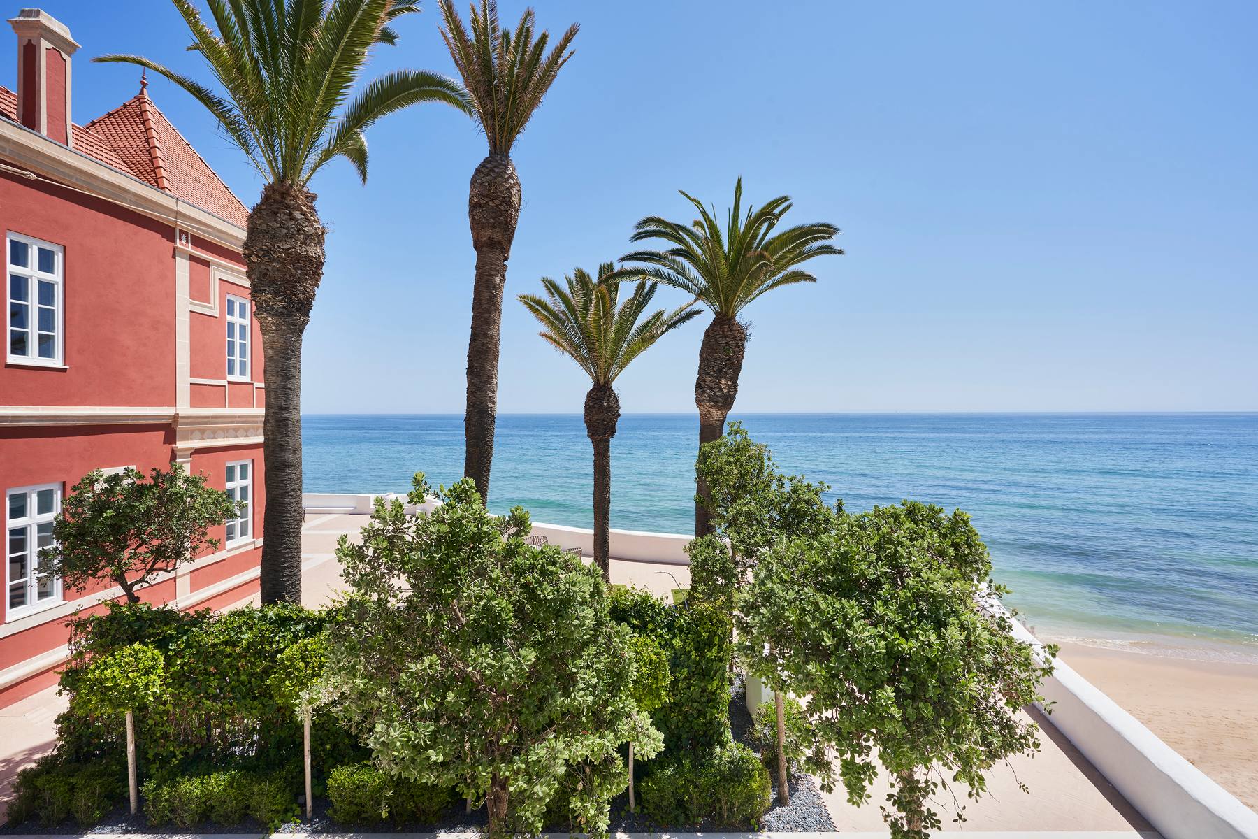 Casa Rosada Beach Castel — 3