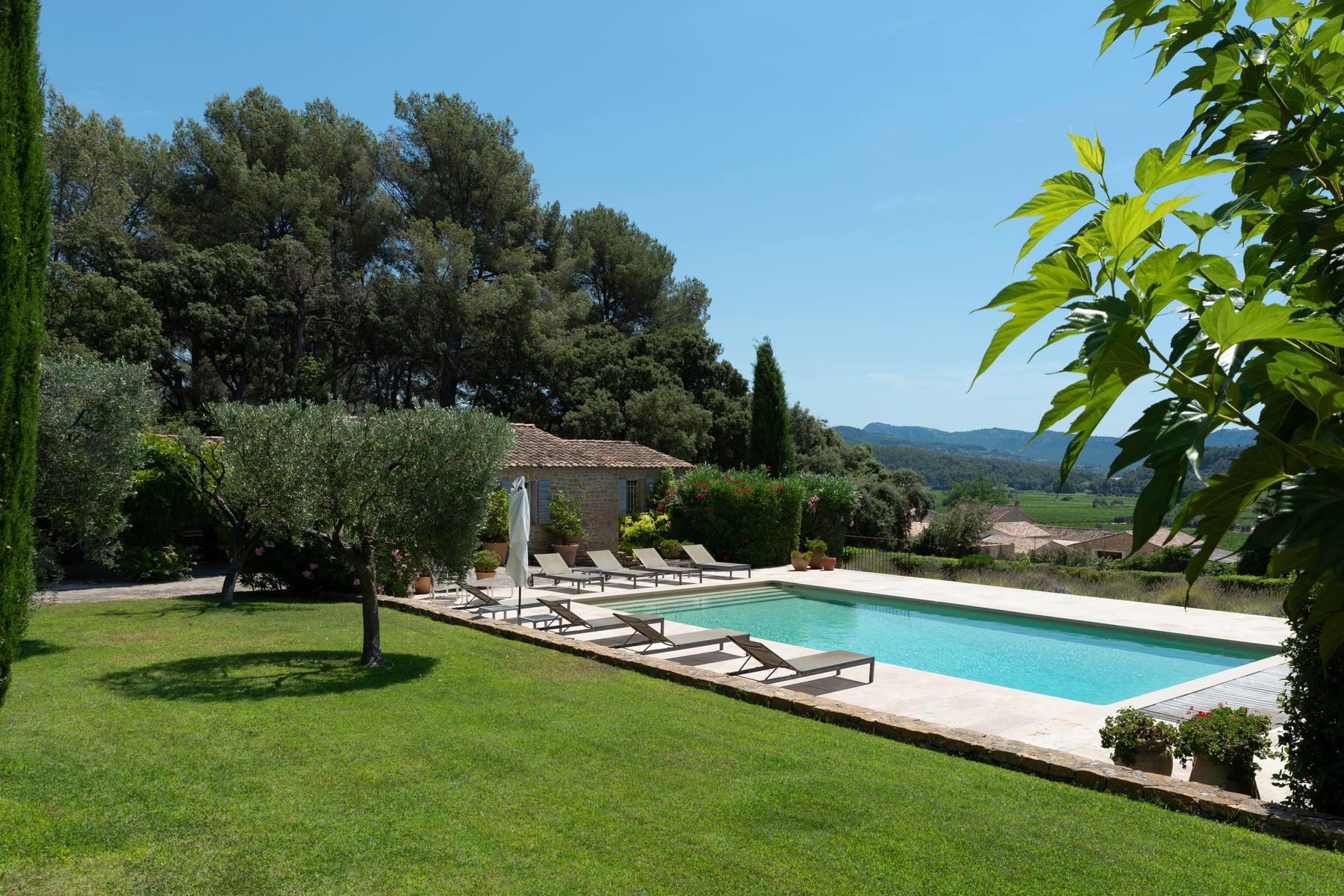 Le Castellet — 7