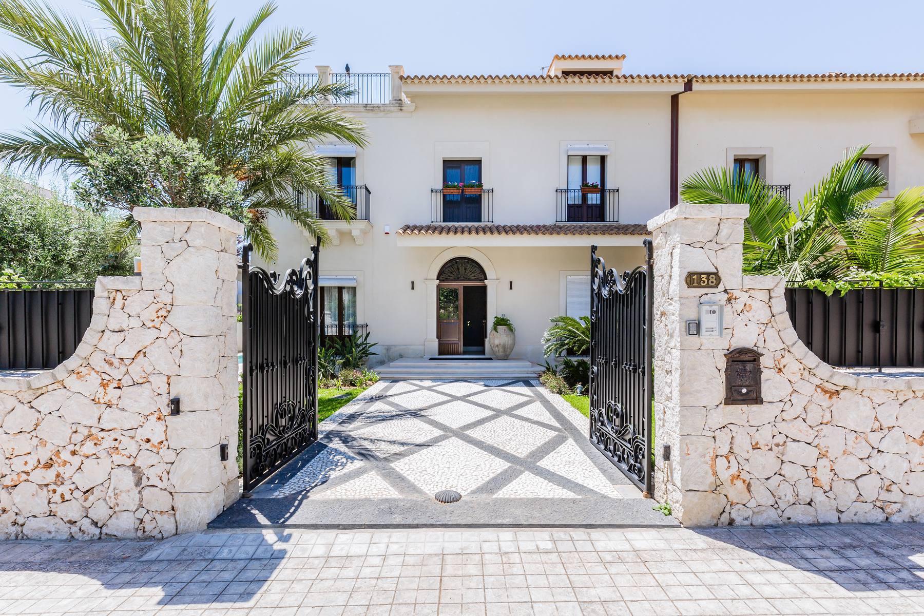 Palazzo Blanco — 2