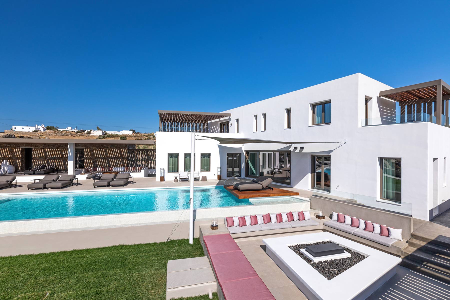 Paradise Estate — 10