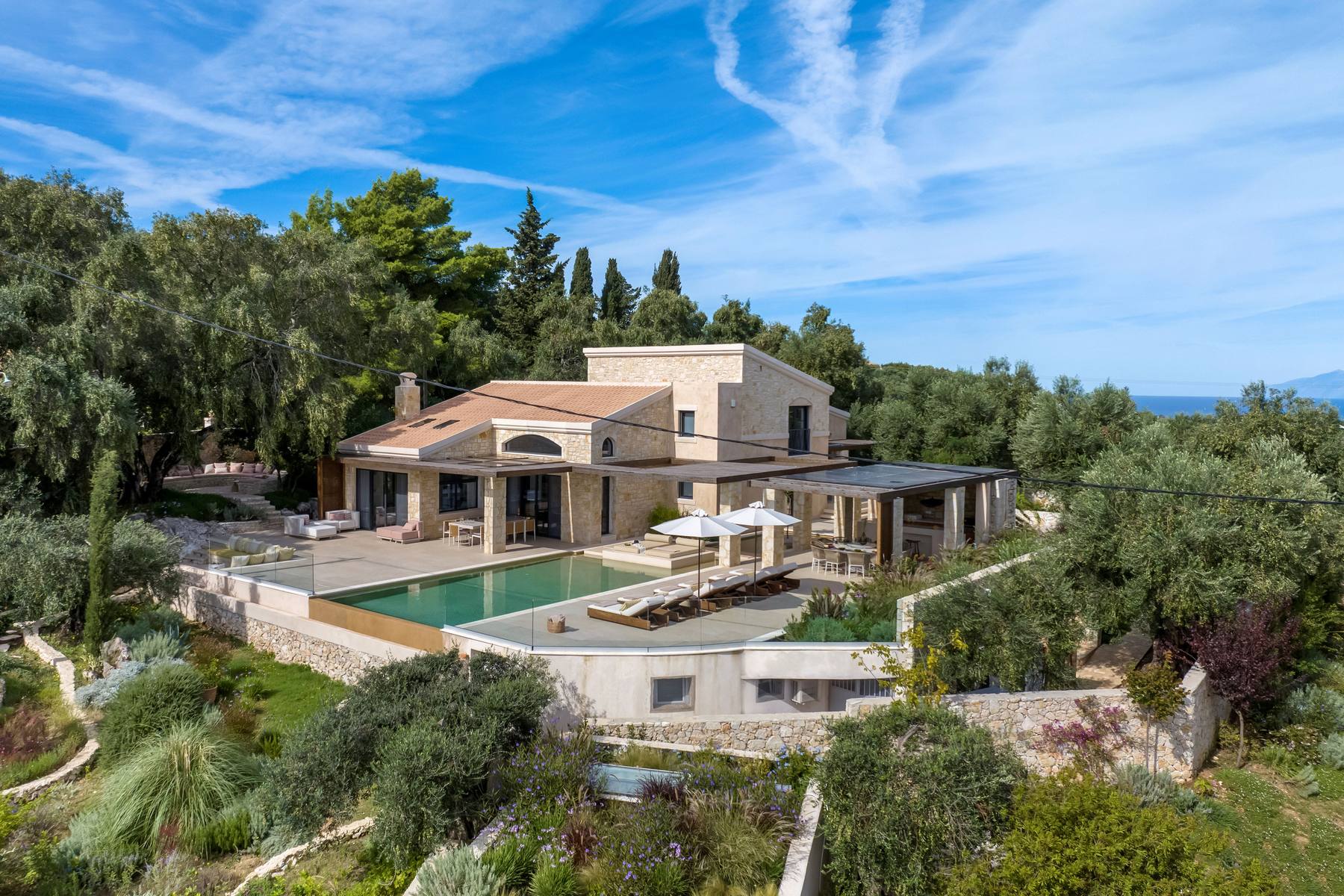 Villa Adonis — 8