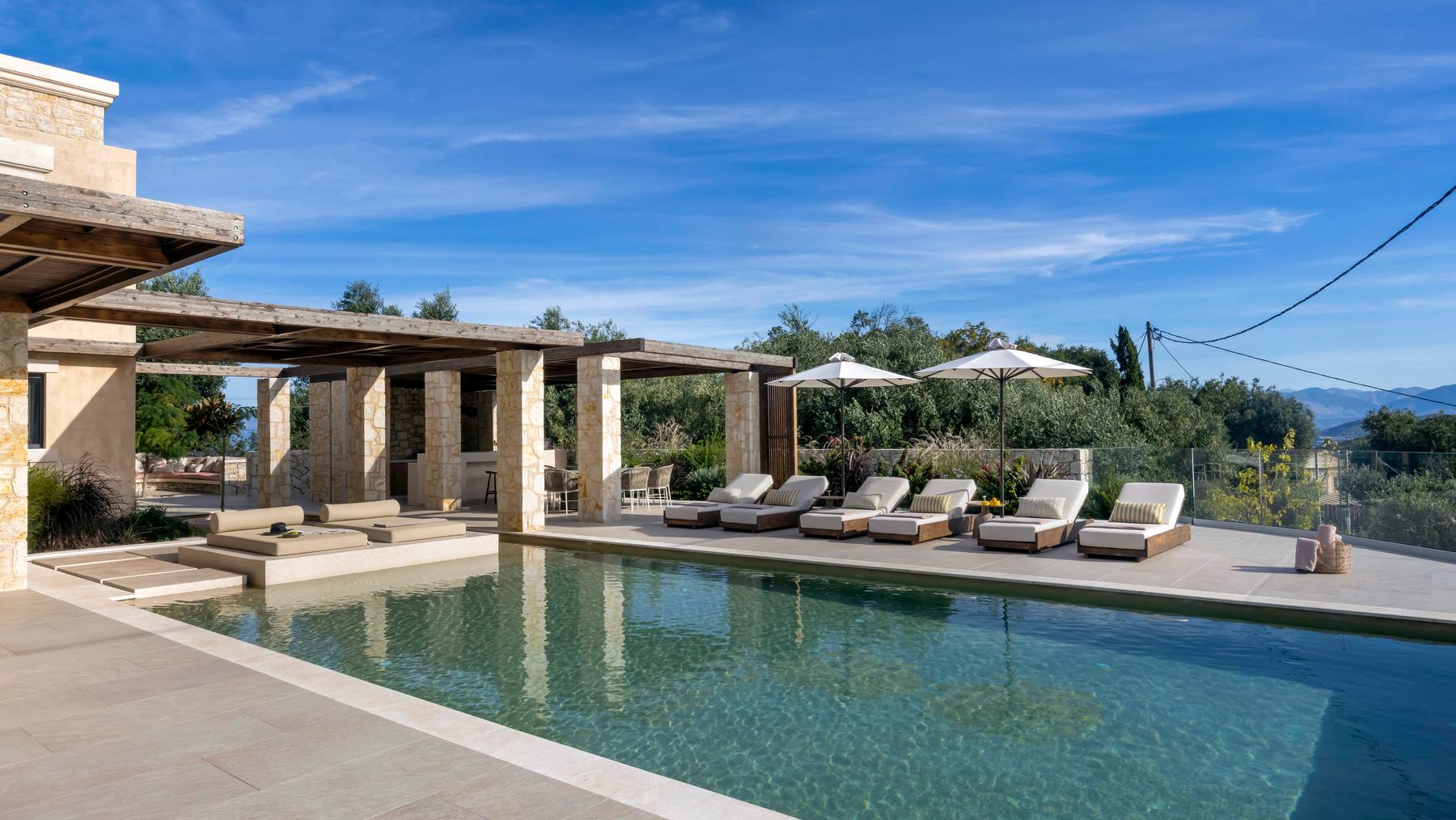 Villa Adonis — 5