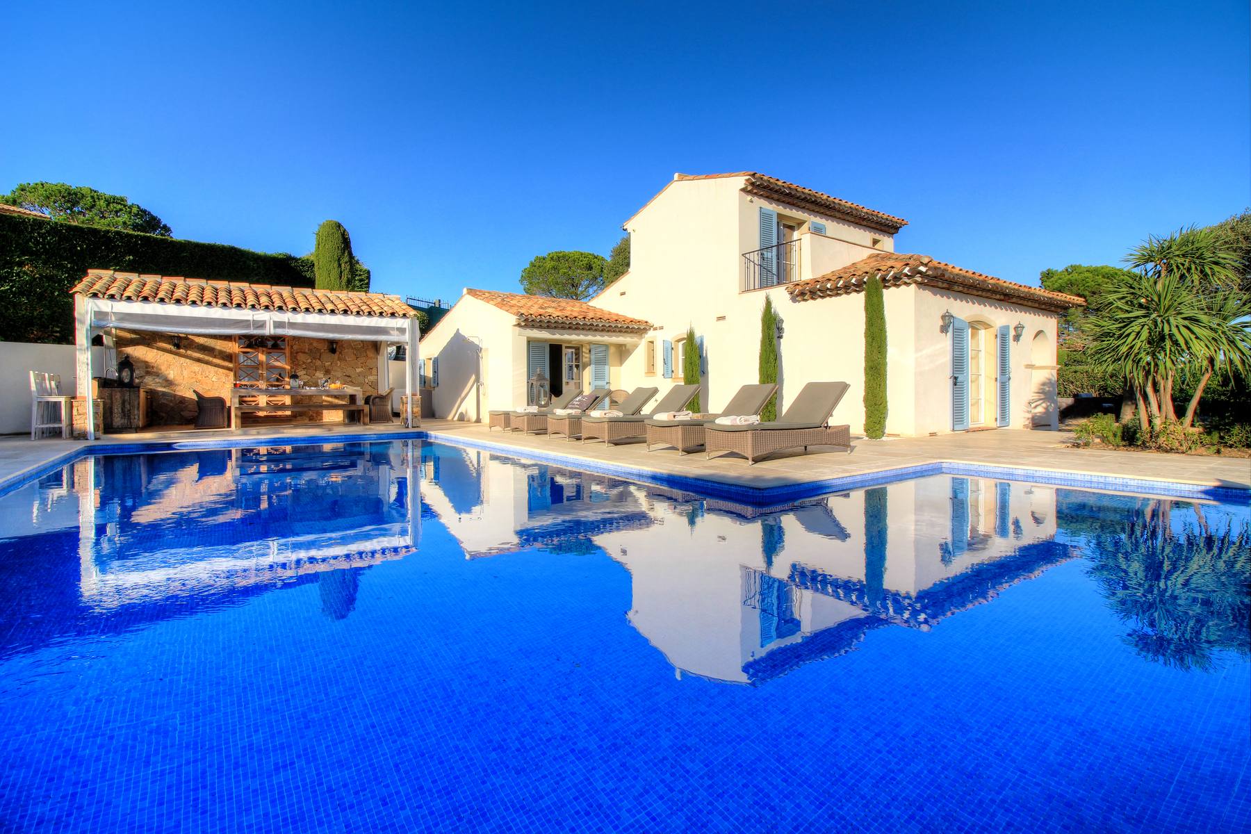 Villa Mia — 2