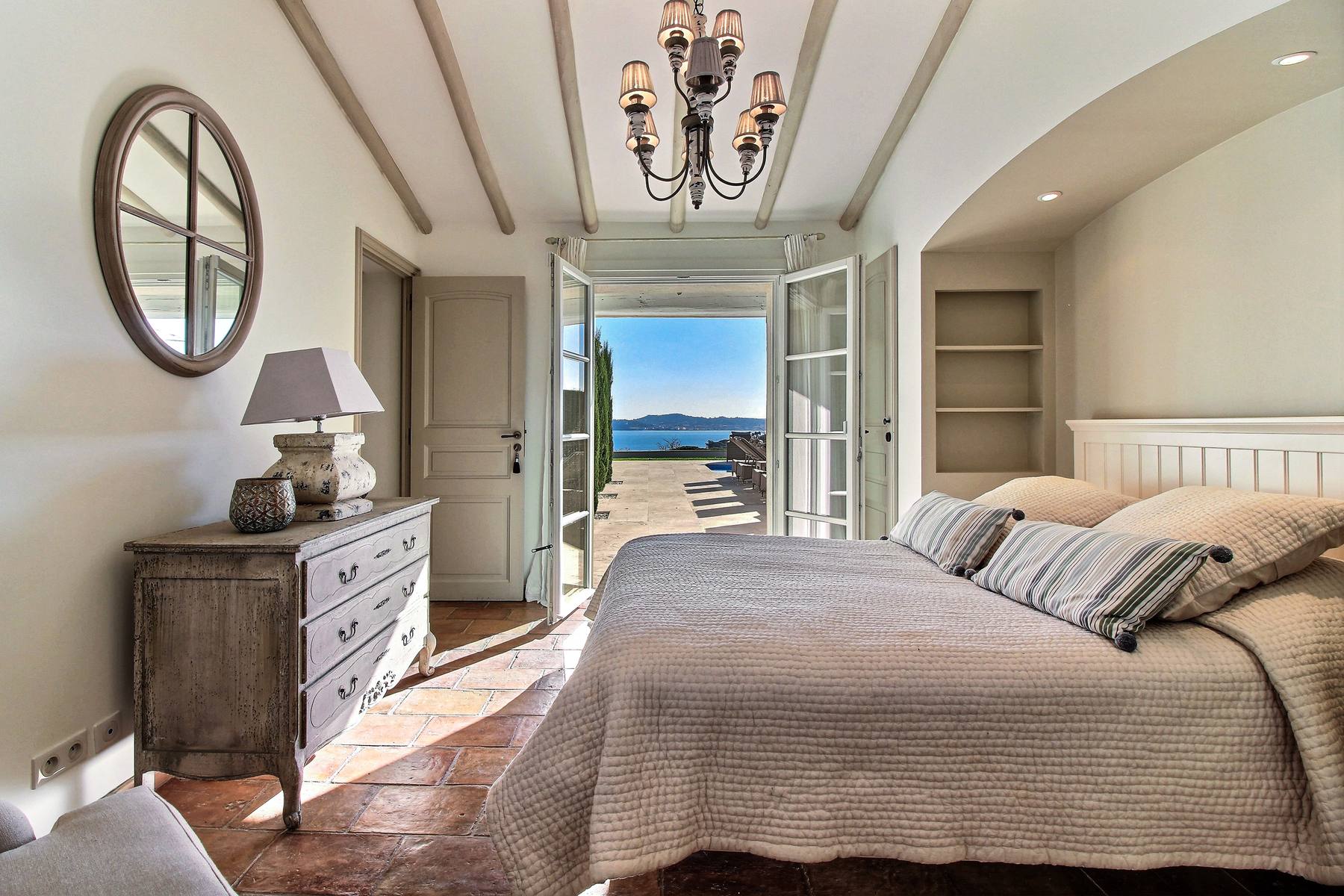 Villa Mia — 10
