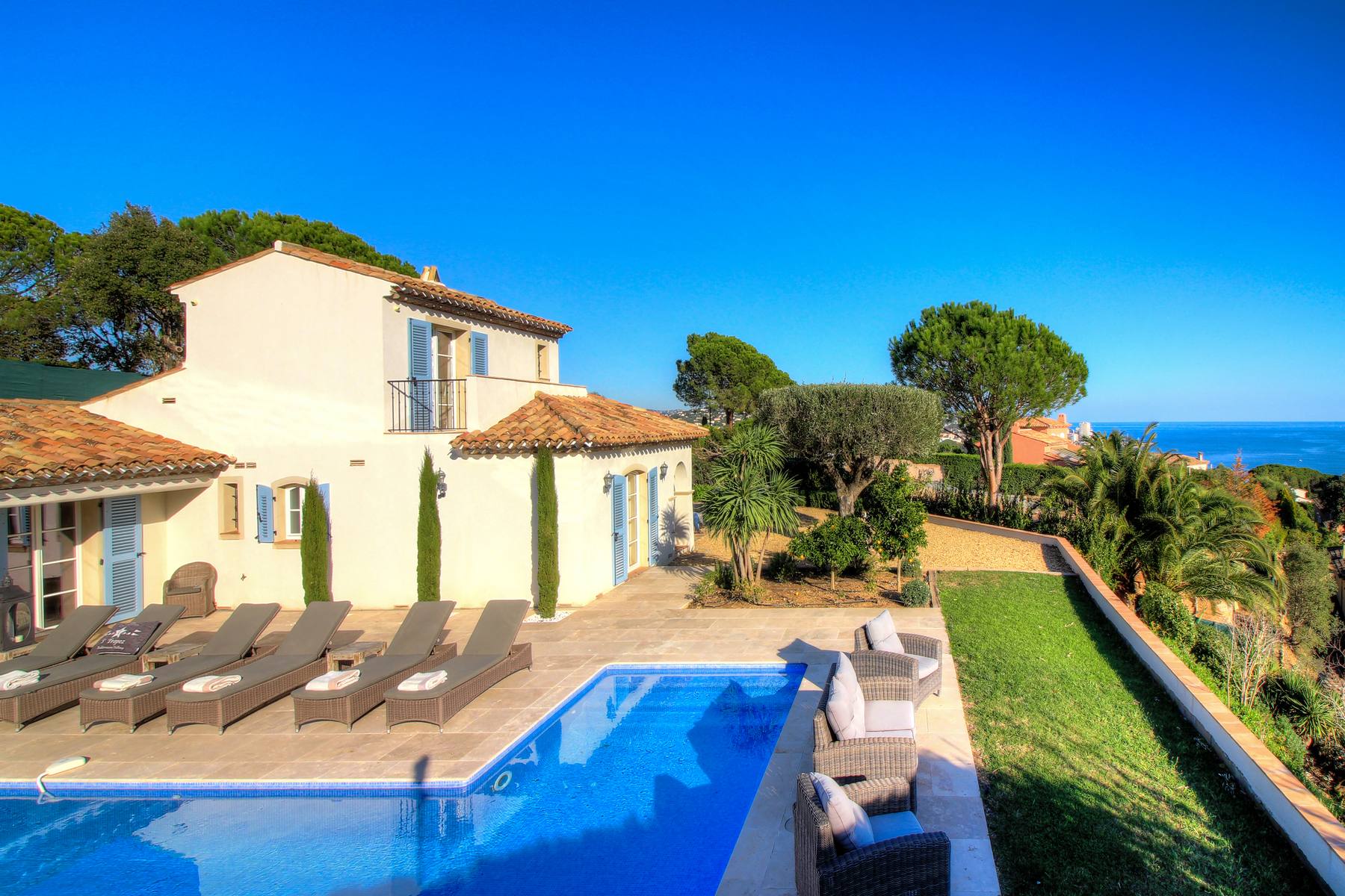 Villa Mia — 3