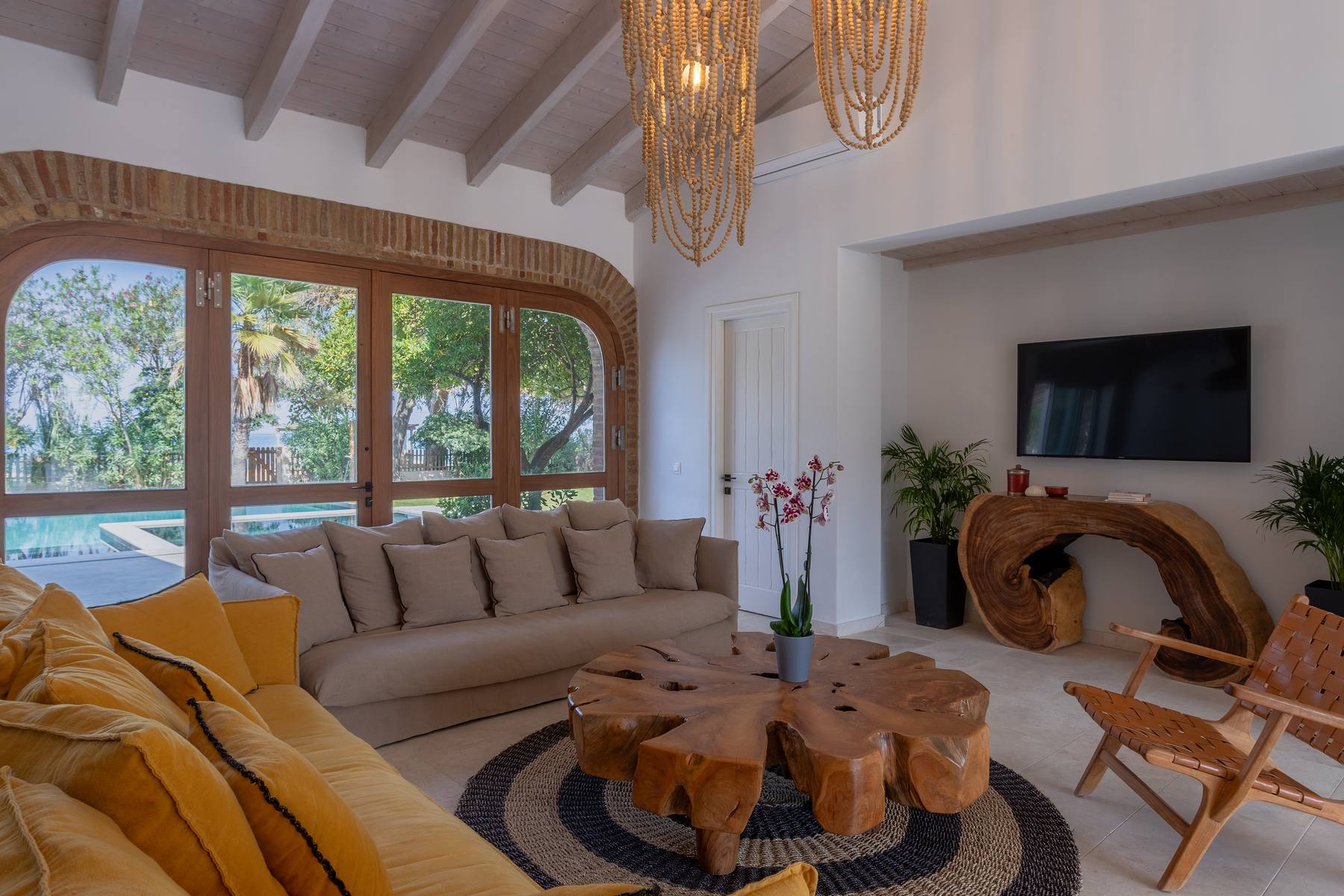 Villa Paralia — 2